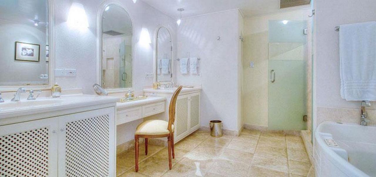 Villa Elsewhere The Hole Екстериор снимка